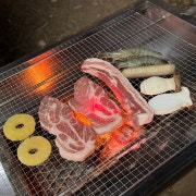2인 야외 숯불 바베큐 메뉴 사진(네이버)