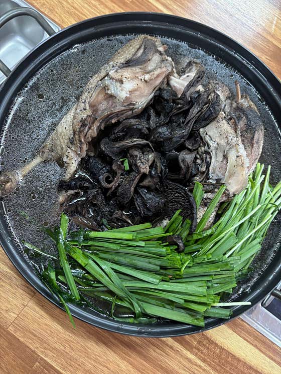 능이오리백숙(2시간전예약) 메뉴 사진(네이버)