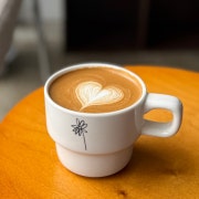 라떼 (Latte) 메뉴 사진(네이버)