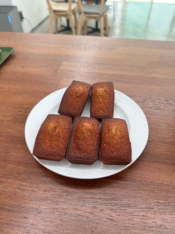 솔티 휘낭시에 메뉴 사진(네이버)