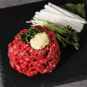 한우육회 200g 메뉴 사진(네이버)