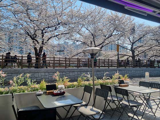 인쌩맥주 부산온천천점 · 네이버 지도·플레이스 2