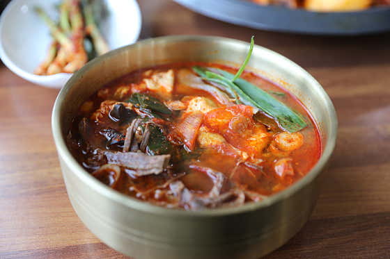 한우 옛날육개장 메뉴 사진(네이버)