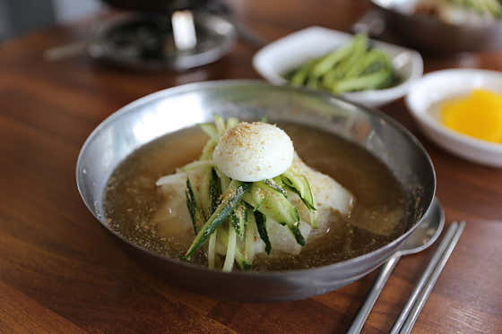 꼬기냉면