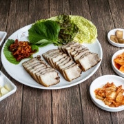 보쌈 중 메뉴 사진(네이버)