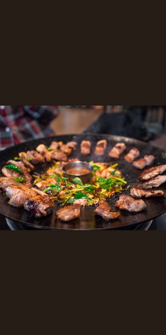 흑가마솥모둠한판 3~4인(800g) 메뉴 사진(네이버)