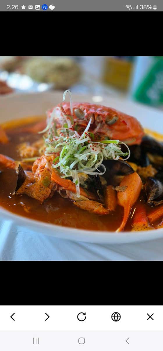 홍게 한마리 다들어간 스페셜 라면 메뉴 사진(네이버)