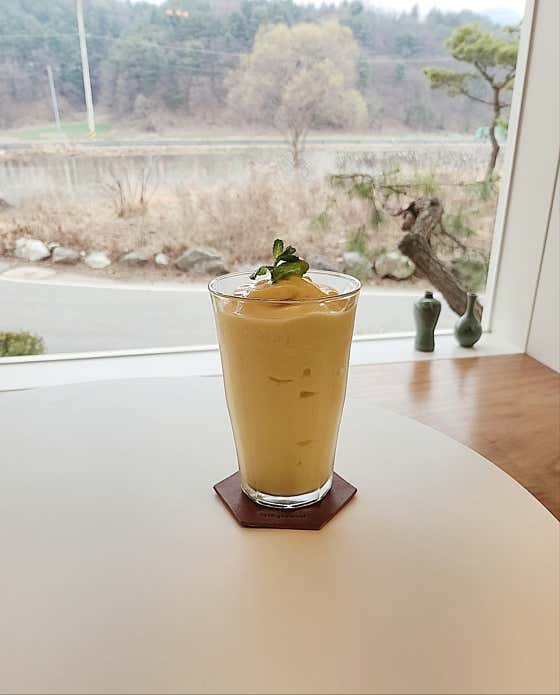 망고 요거트 스무디 메뉴 사진(네이버)
