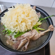 오리 백숙 메뉴 사진(네이버)