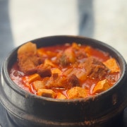 고기듬뿍 김치찌개 메뉴 사진(네이버)