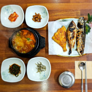생선 구이 정식 (매운탕 포함) 메뉴 사진(네이버)