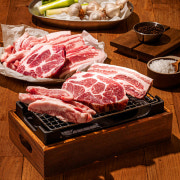 프리미엄 국내산 목살(100g) 메뉴 사진(네이버)