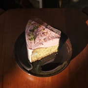 라즈베리크림 피스타치오치즈케이크 메뉴 사진(네이버)