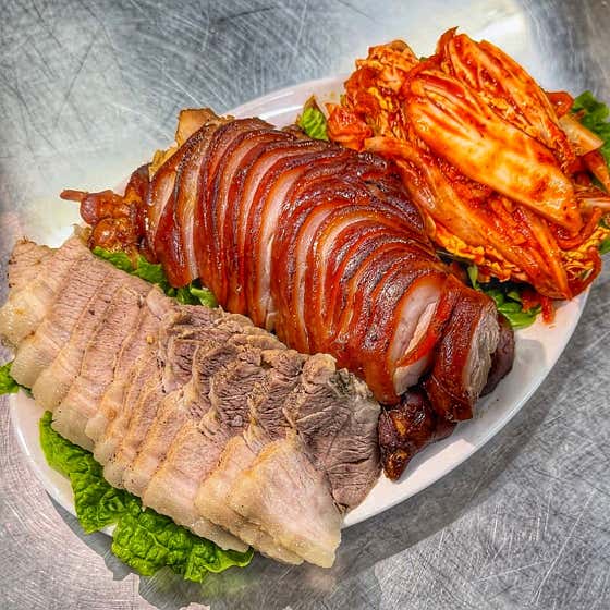 족발과 보쌈의 조화 "족보세트" 메뉴 사진(네이버)