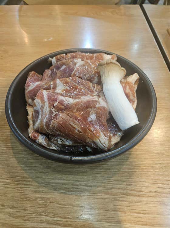 청사골 숯불 돼지왕갈비 · 네이버 지도·플레이스 5