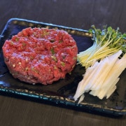 땡초육회 메뉴 사진(네이버)