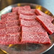 1++ 한우 살치살 100g 메뉴 사진(네이버)