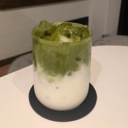 녹차 라떼 메뉴 사진(네이버)