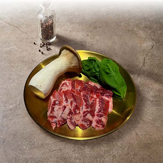 72시간 숙성 이베리코 깃털살 메뉴 사진(네이버)