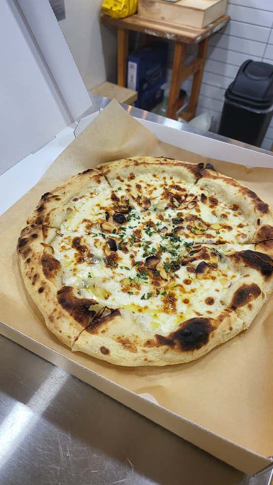 고르곤졸라 피자 메뉴 사진(네이버)