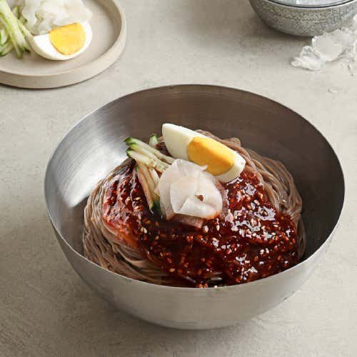 매콤+시원 비빔냉면 메뉴 사진(네이버)