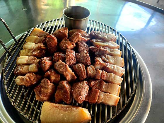 제주산흑돼지(목살300g+오겹300g 메뉴 사진(네이버)