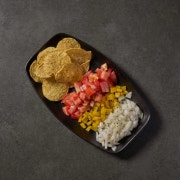 나쵸 & 토마토 살사 샐러드 메뉴 사진(네이버)