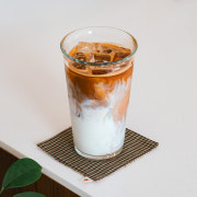 카페 라떼 메뉴 사진(네이버)