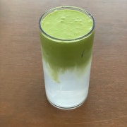말차코코넛 메뉴 사진(네이버)
