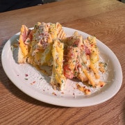 그릴치즈토스트 메뉴 사진(네이버)