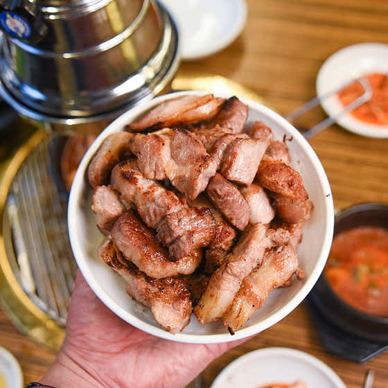 도도름 한우와흑돈 · 네이버 지도·플레이스 8