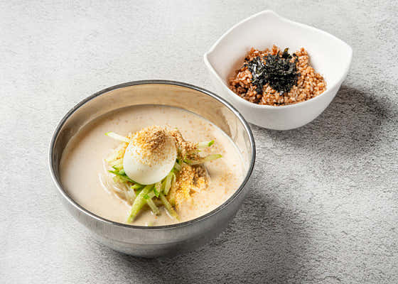 서리태 콩국수 (여름한정) 메뉴 사진(네이버)