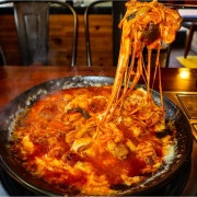폭치순 (폭탄치즈순살) 2인 메뉴 사진(네이버)