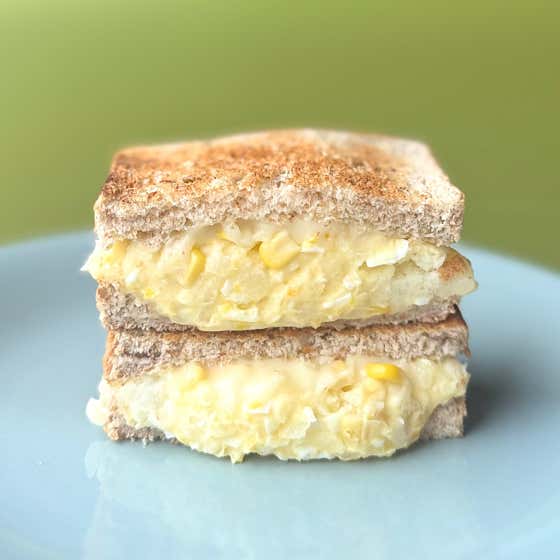 콘치즈 에그마요 샌드위치 메뉴 사진(네이버)