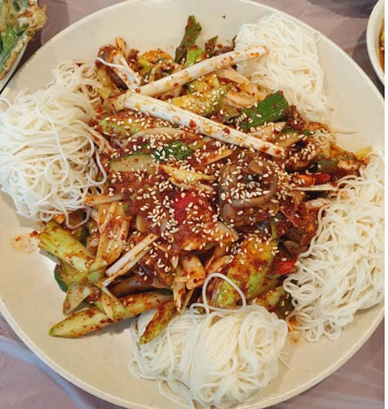 골뱅이무침 메뉴 사진(네이버)
