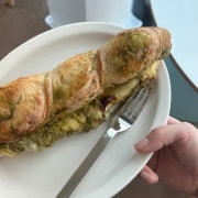 바질 치즈 바게트 메뉴 사진(네이버)