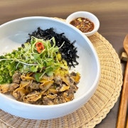 꼬막강황밥+미역국 메뉴 사진(네이버)