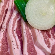 흑돼지삼겹살(600g) 메뉴 사진(네이버)