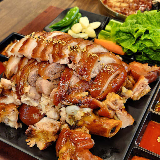 앞다리(대) 메뉴 사진(네이버)