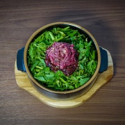 미나리 육회 돌솥비빔밥 메뉴 사진(네이버)