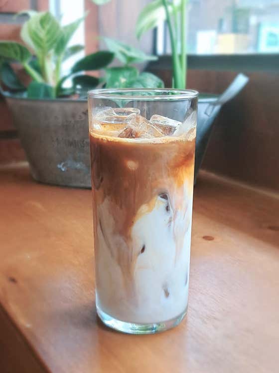 리얼수제바닐라빈 라떼 메뉴 사진(네이버)