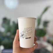 쿠로라떼(수제바닐라빈라떼) 메뉴 사진(네이버)