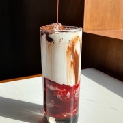 벨벳 베리 초코 메뉴 사진(네이버)