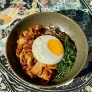 김치대패 덮밥 메뉴 사진(네이버)