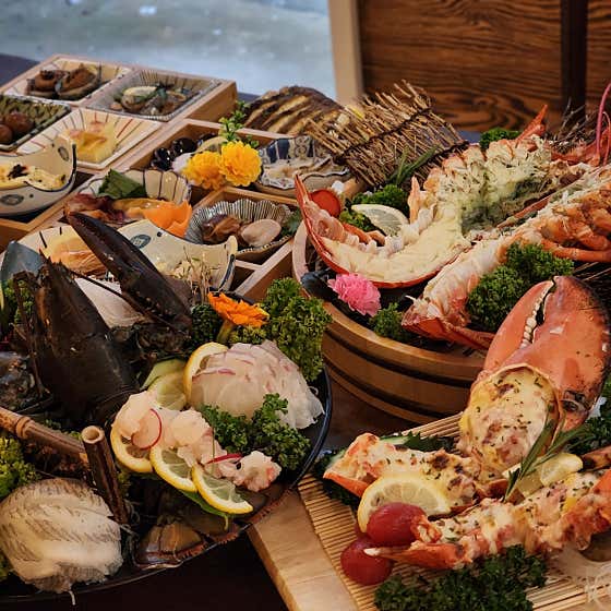 랍스터 + 숙성회 + 해산물 2인코스 메뉴 사진(네이버)