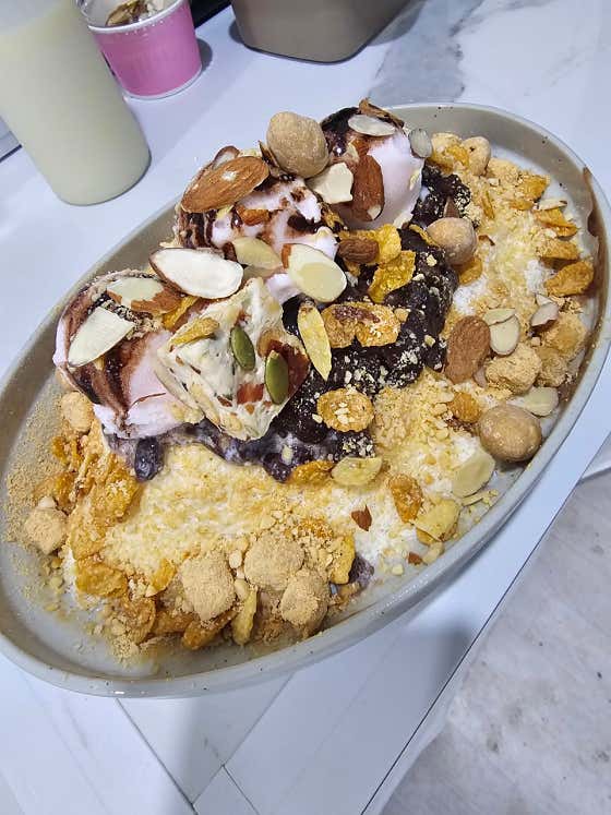< 매장전용 > Big 눈 꽃 팥빙수 메뉴 사진(네이버)