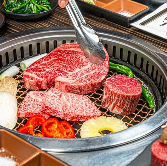 명품 한우 등심 메뉴 사진(네이버)