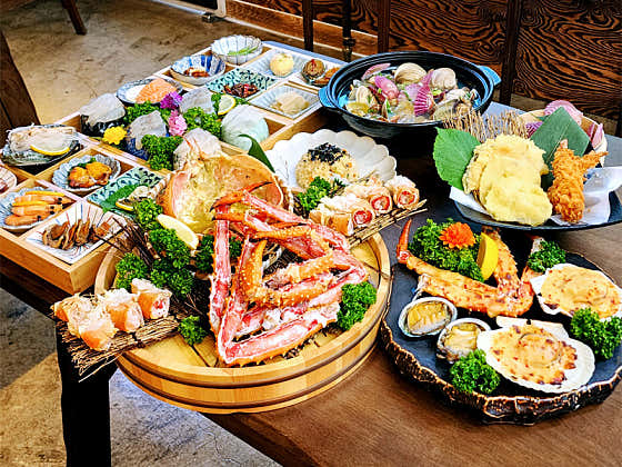 킹크랩 + 숙성회 + 해산물 2인코스 메뉴 사진(네이버)