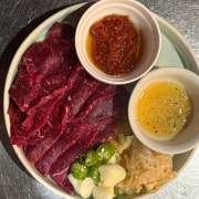 뭉티기 메뉴 사진(네이버)