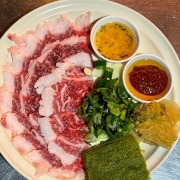 차돌사시미1++ 메뉴 사진(네이버)
